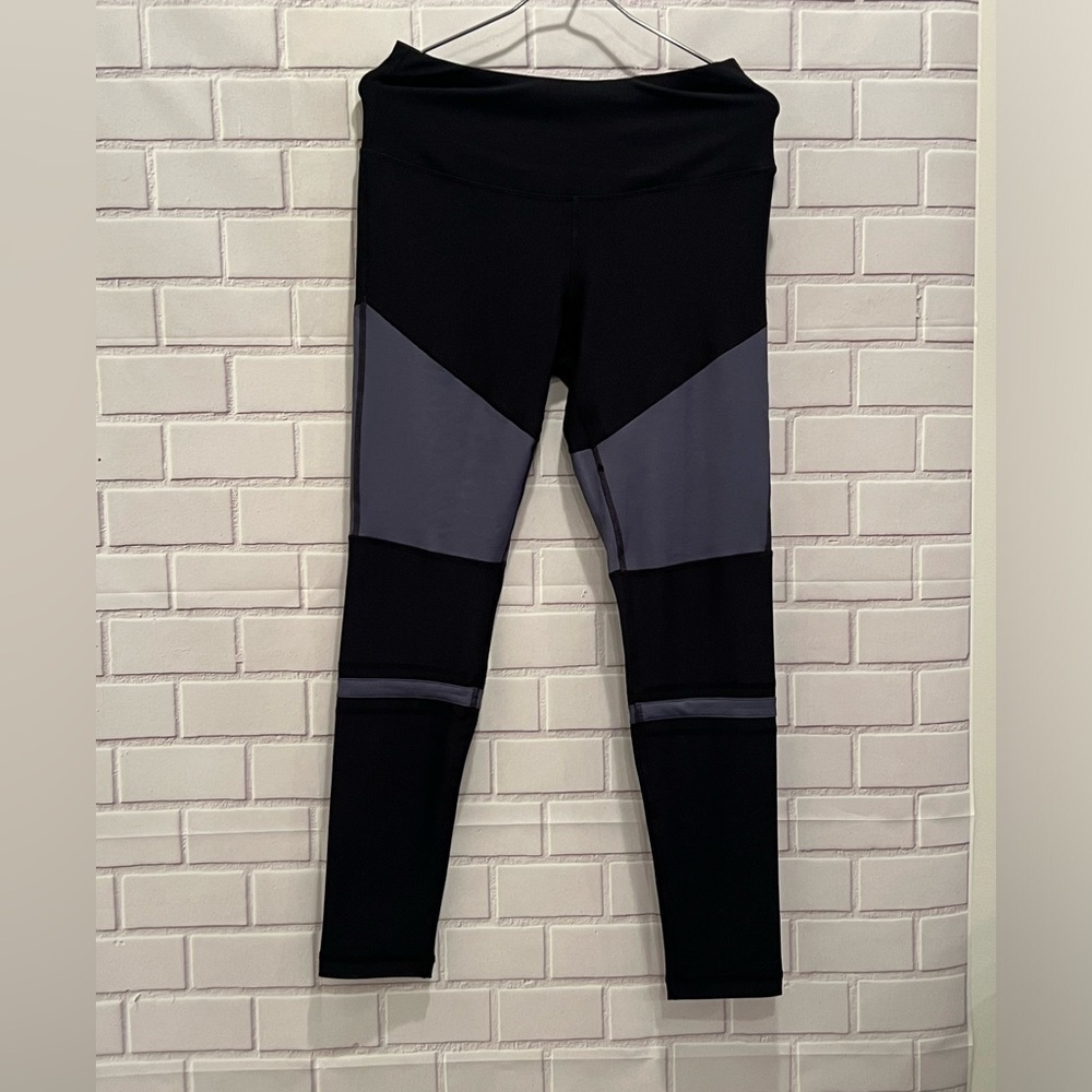 90 DEGREE  by REFLEX women black/purple joggers/size M